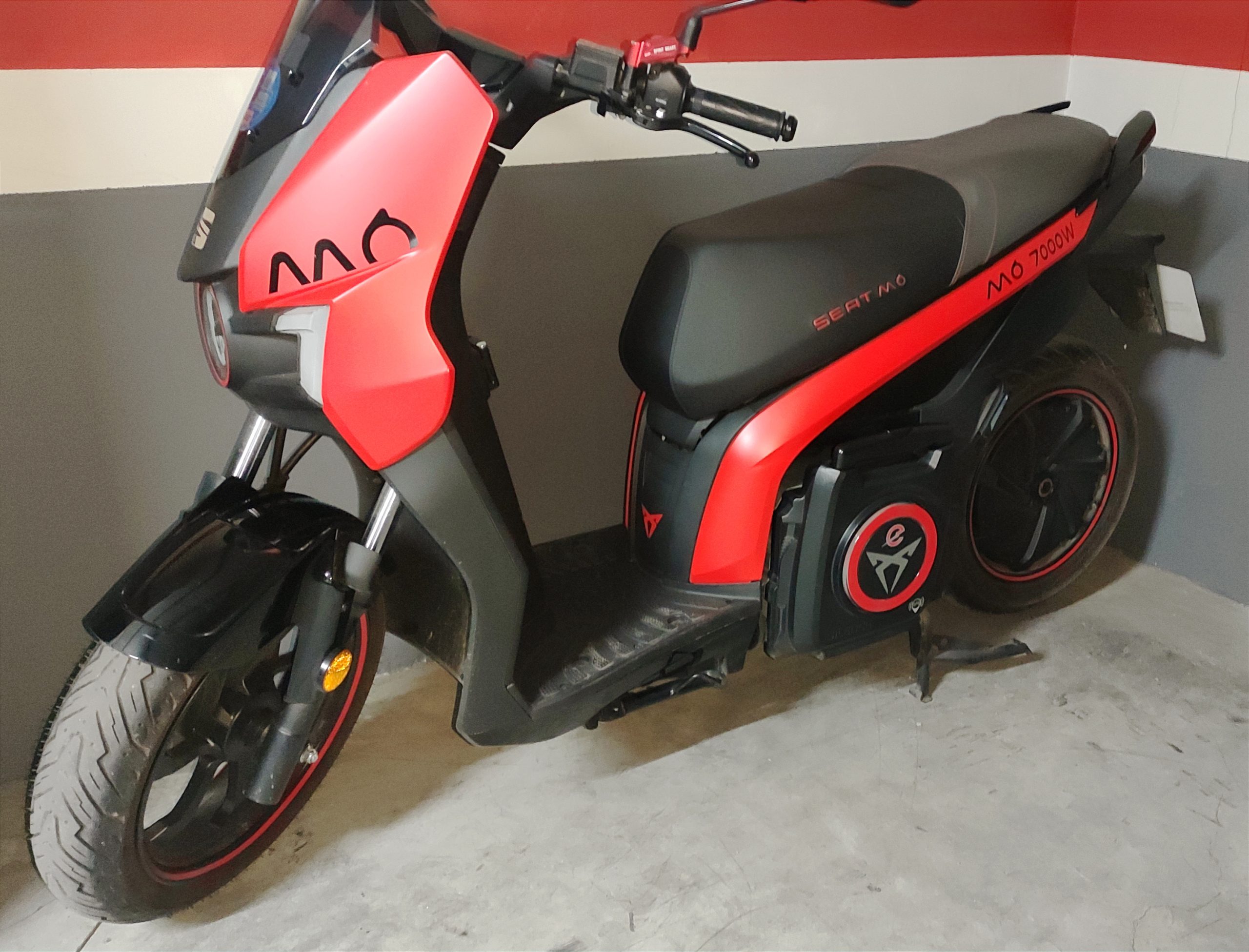 Vinilo para tapar el aro de luz de la batería SEAT MÓ y Silence - Imagen 15