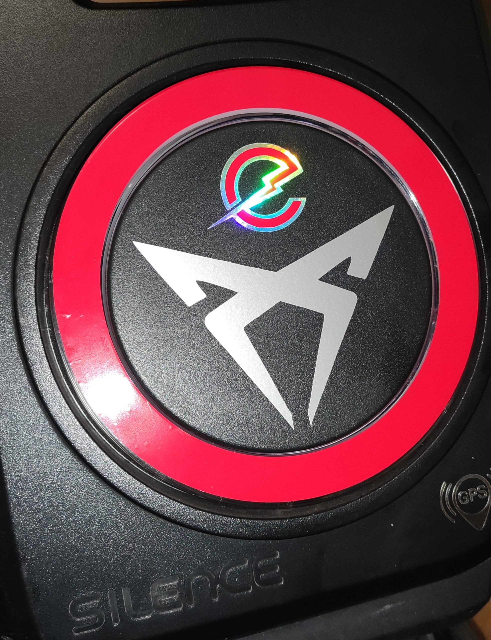 Vinilo para tapar el aro de luz de la batería SEAT MÓ y Silence - Imagen 7